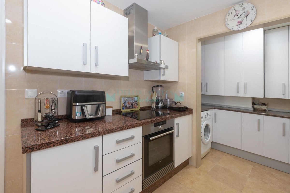 Apartment for sale in Estepona