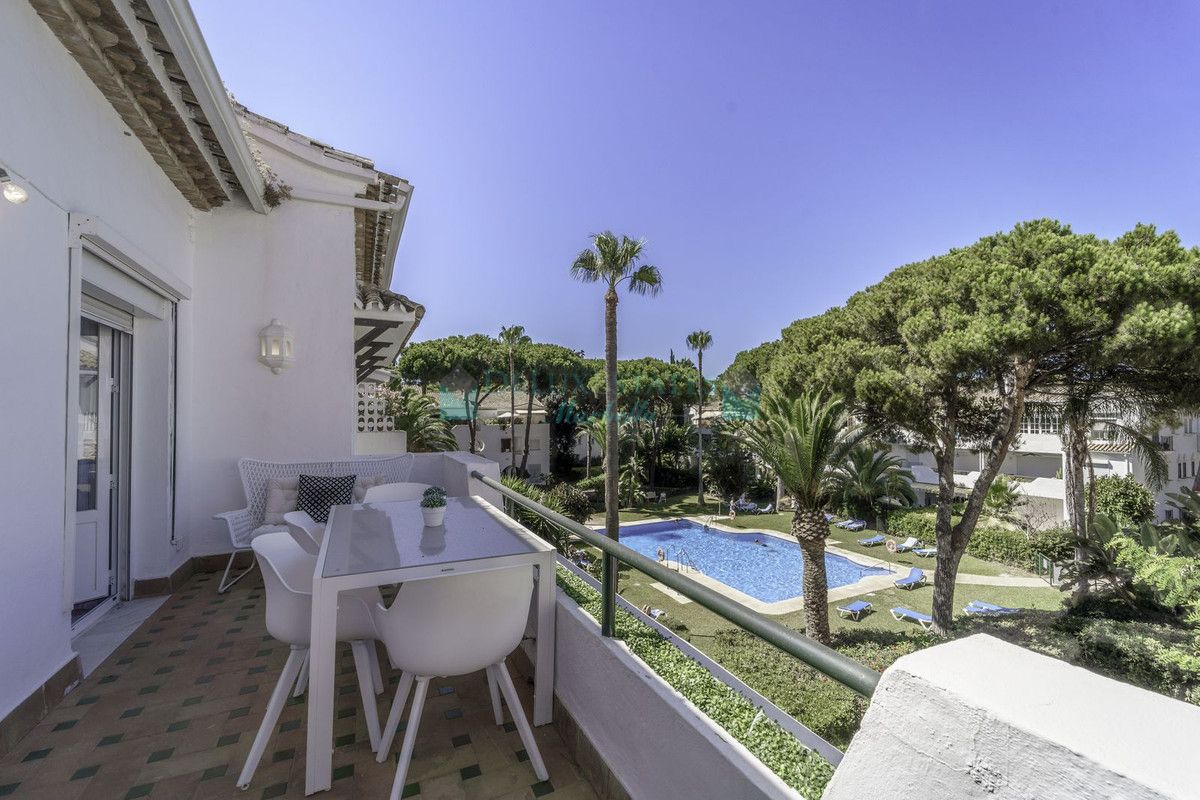 Penthouse for sale in Estepona