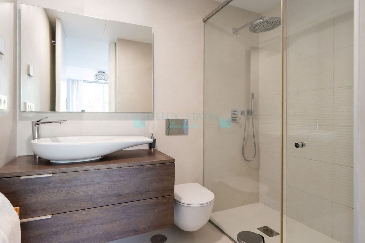 Apartamento en venta en Estepona