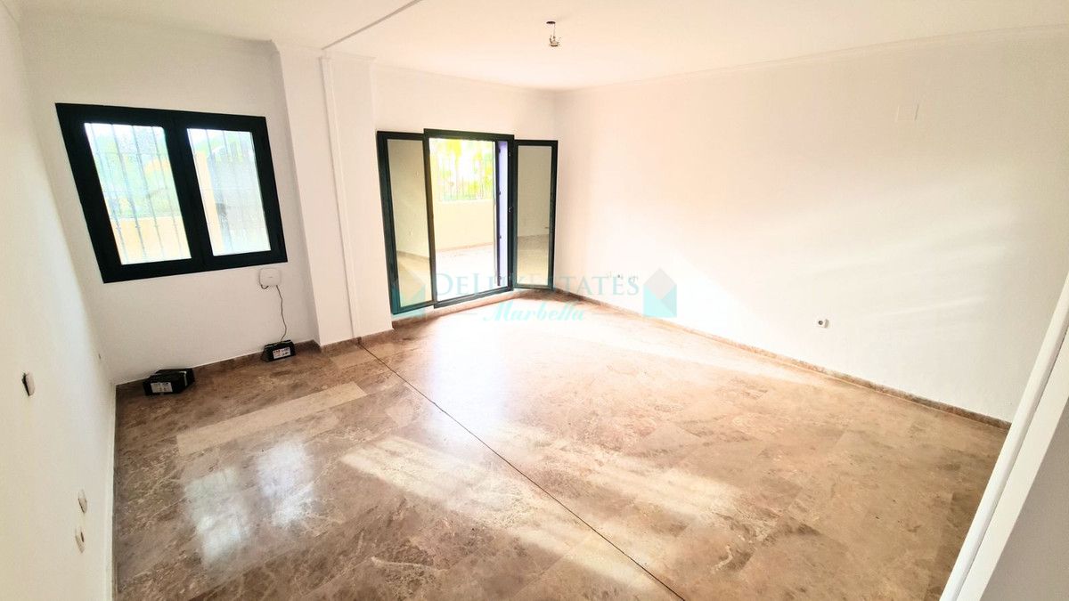 Apartamento Planta Baja en venta en San Pedro de Alcantara