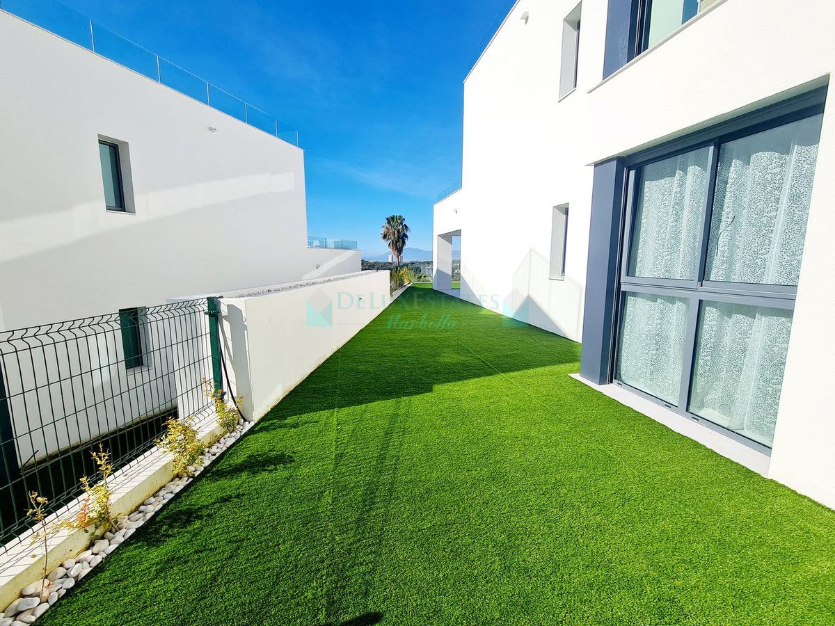 Ground Floor Apartment for rent in Cabopino, Marbella East