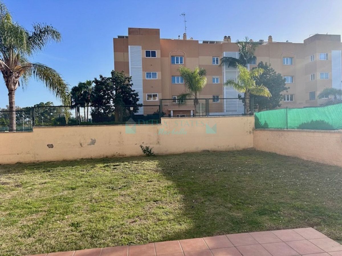 Ground Floor Apartment for sale in Estepona