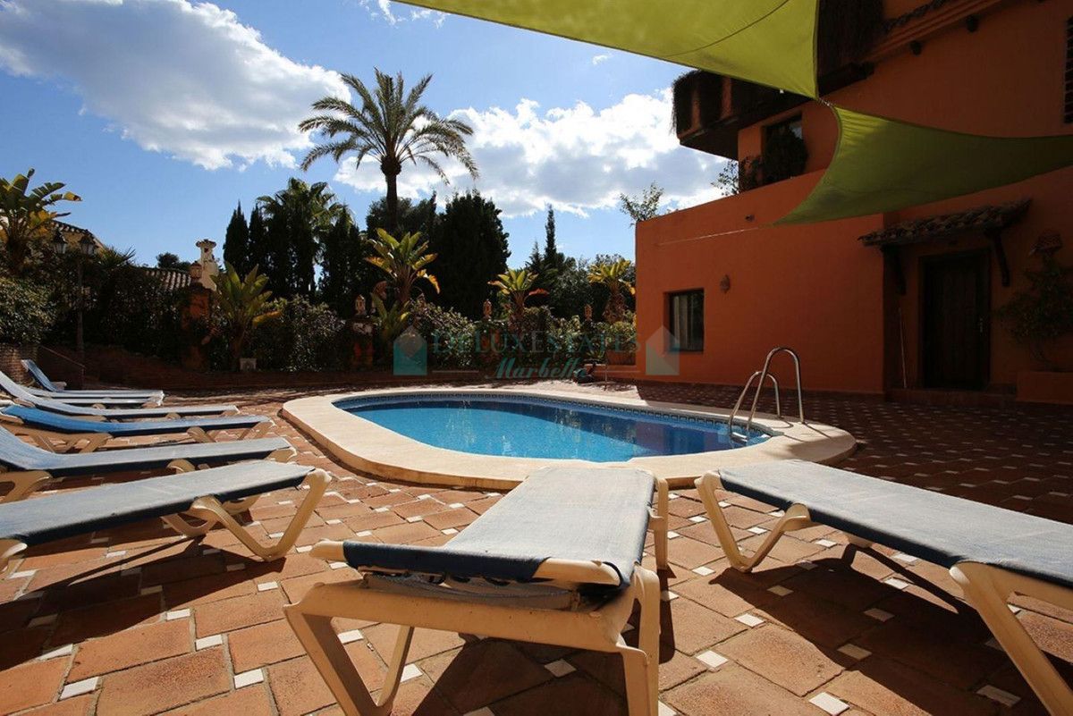 Apartamento en venta en Estepona