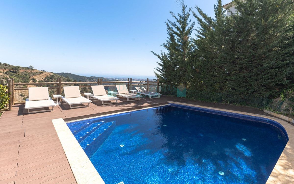 Villa en venta en Benahavis