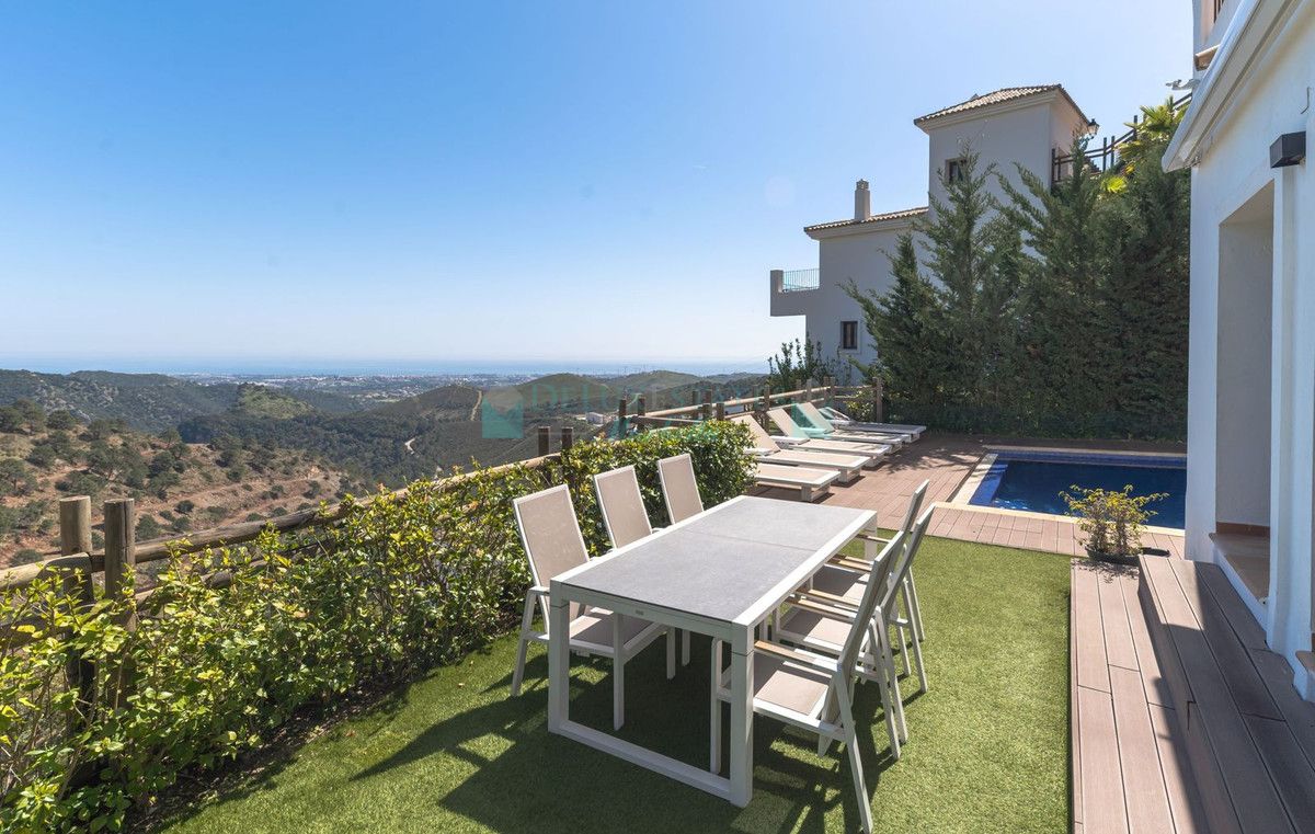 Villa en venta en Benahavis