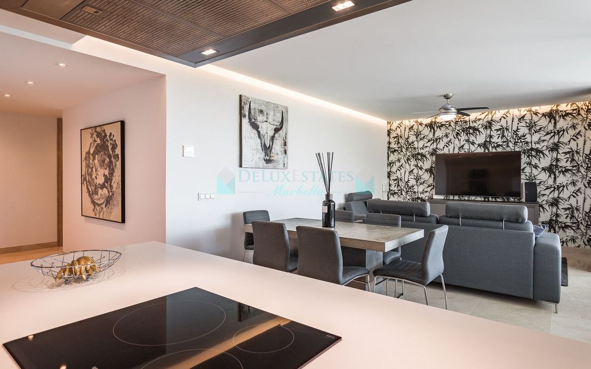 Apartment for sale in Benahavis