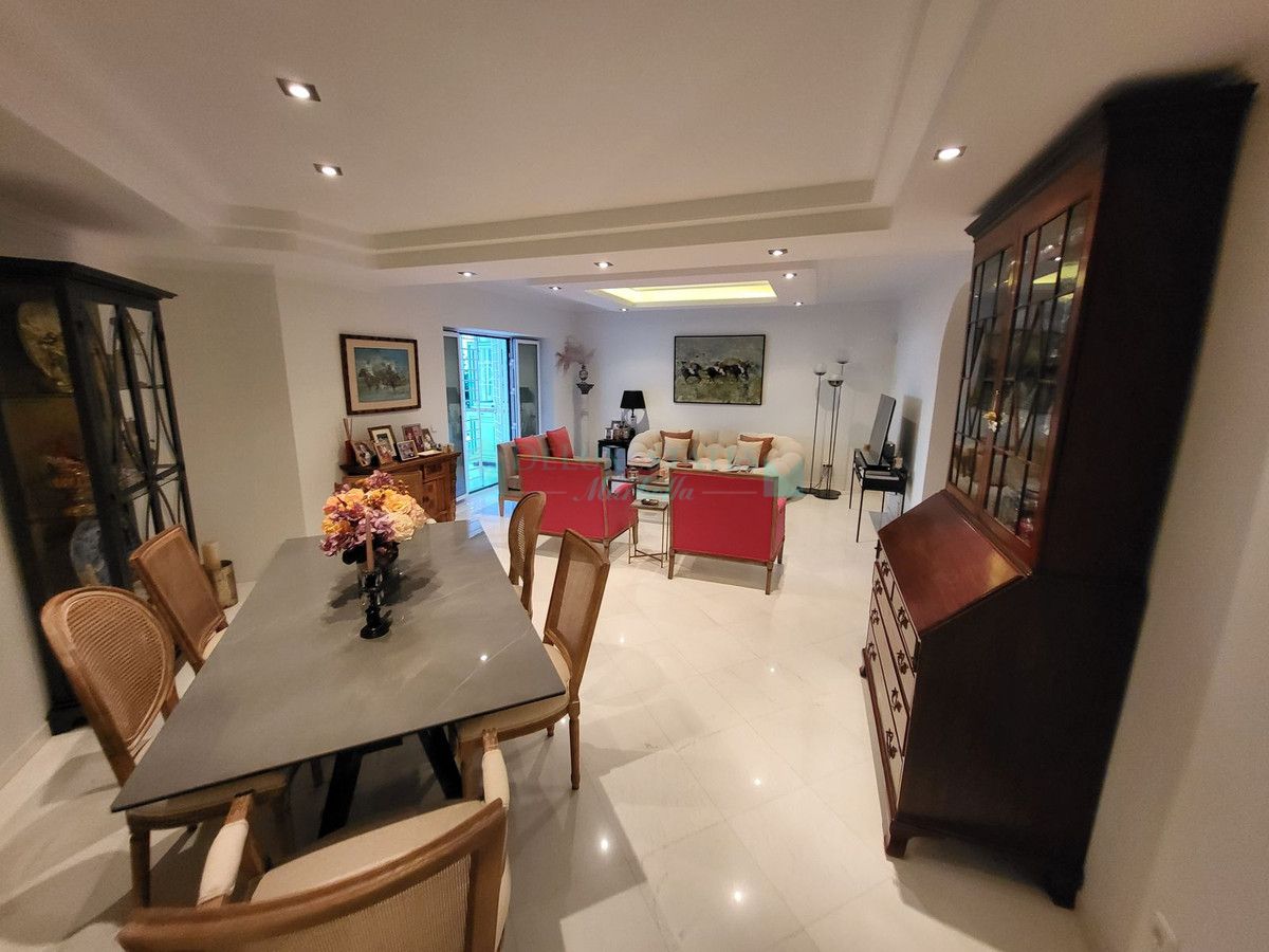 Apartment for sale in Marbella - Puerto Banus