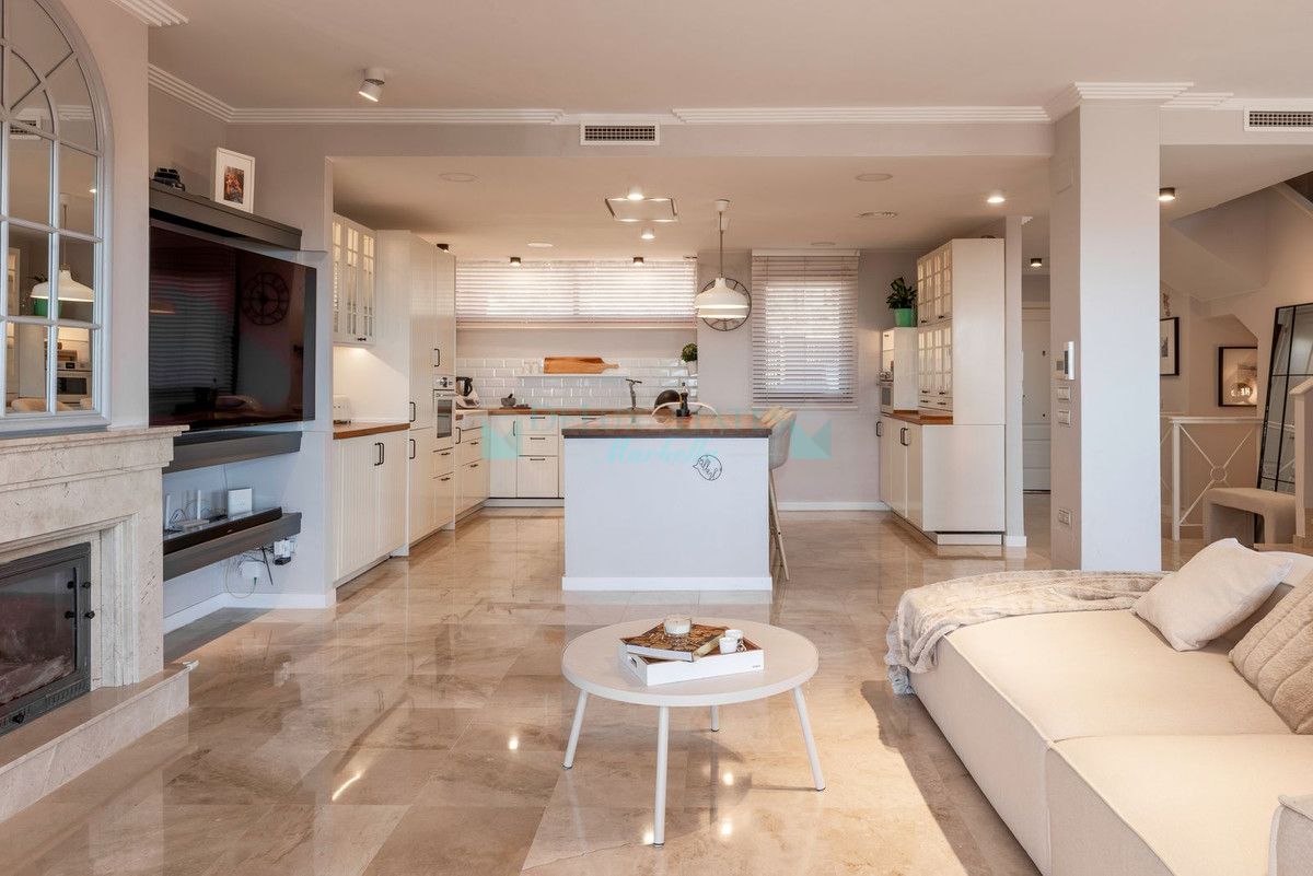 Adosado en alquiler en El Paraiso, Estepona