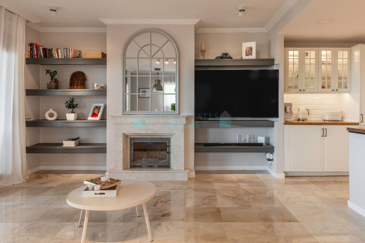 Adosado en alquiler en El Paraiso, Estepona