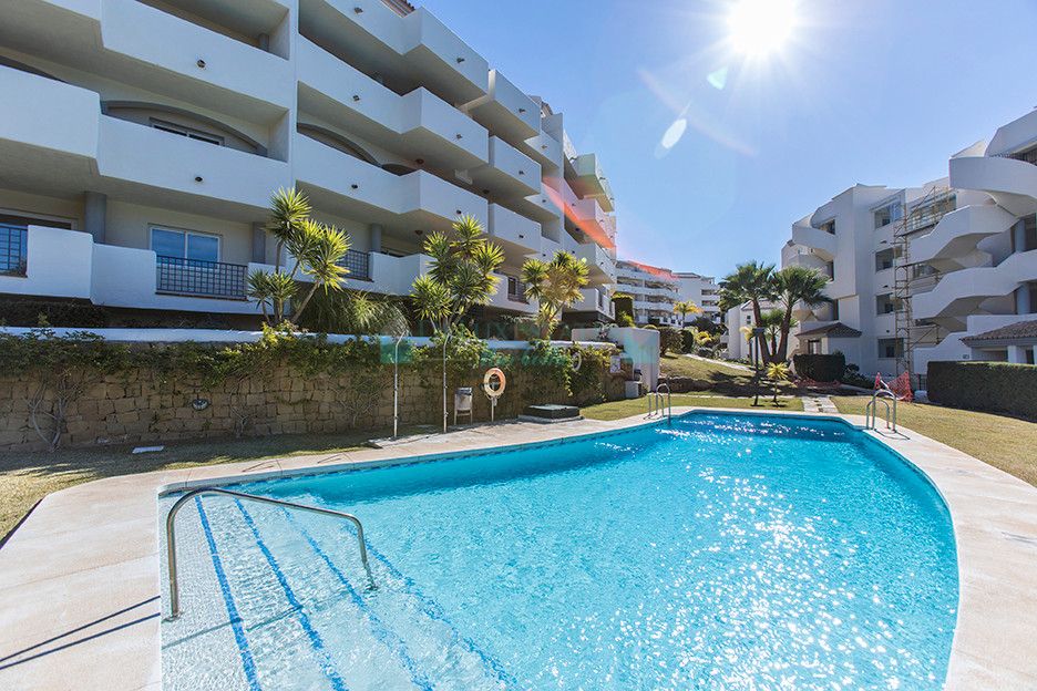 Apartamento Planta Baja en venta en Elviria, Marbella Este