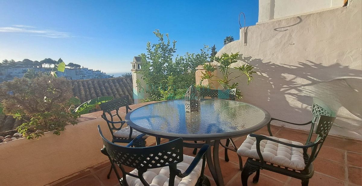 Town House for sale in La Heredia, Benahavis