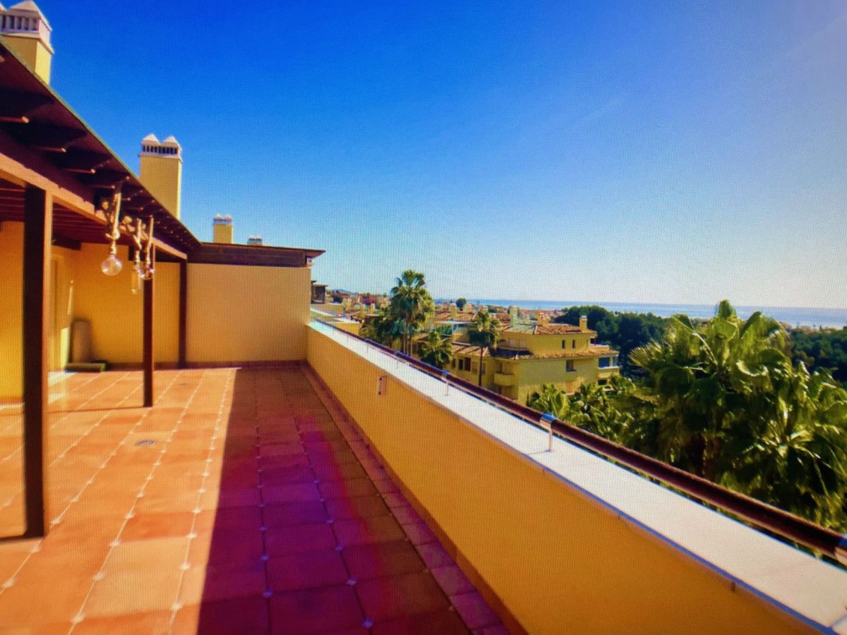 Penthouse for sale in Marbella Golden Mile