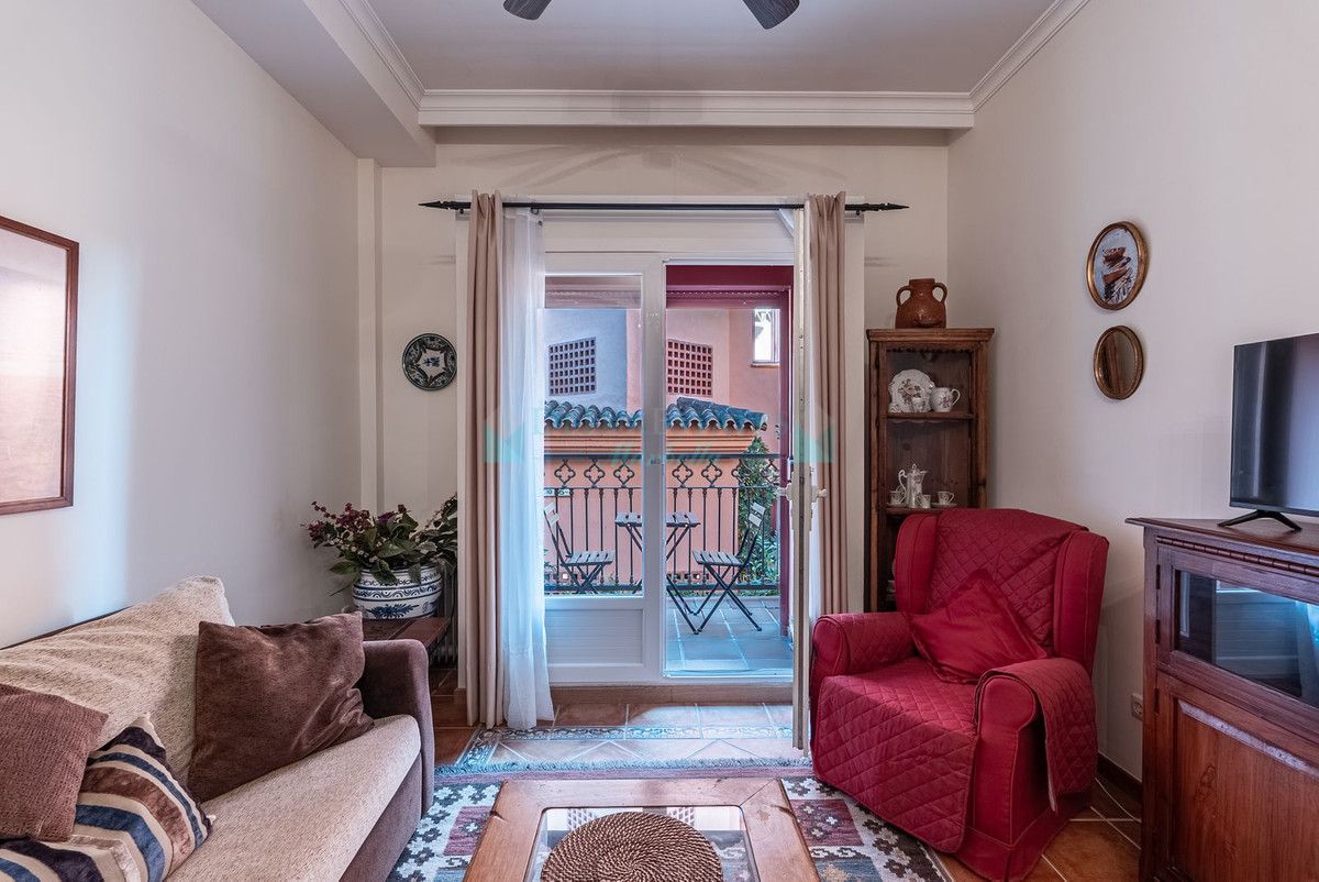 Apartamento en venta en Benahavis