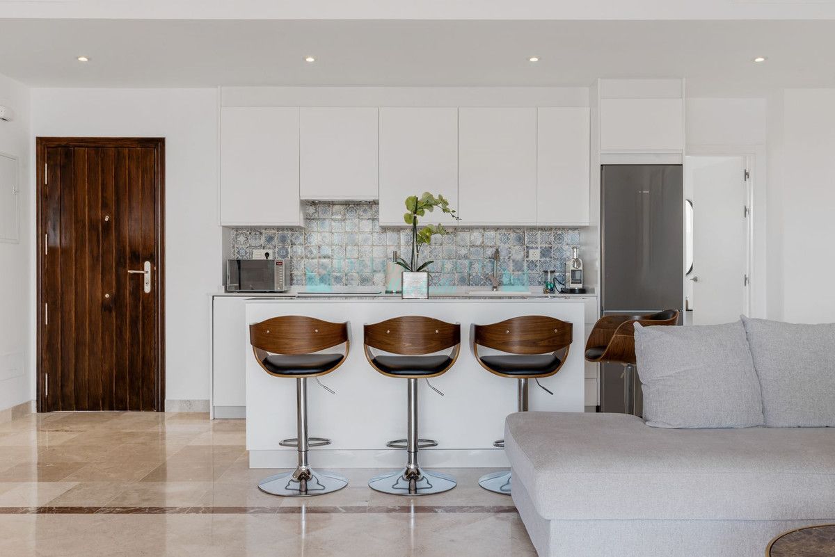 Ground Floor Apartment for sale in Benahavis