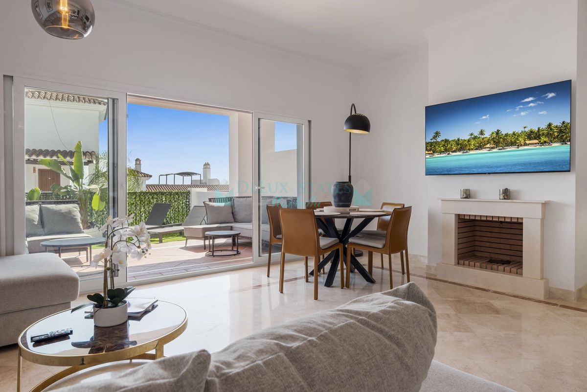 Ground Floor Apartment for sale in Benahavis