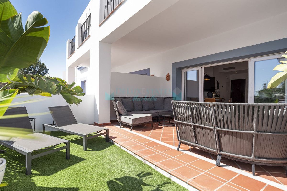 Ground Floor Apartment for sale in Benahavis