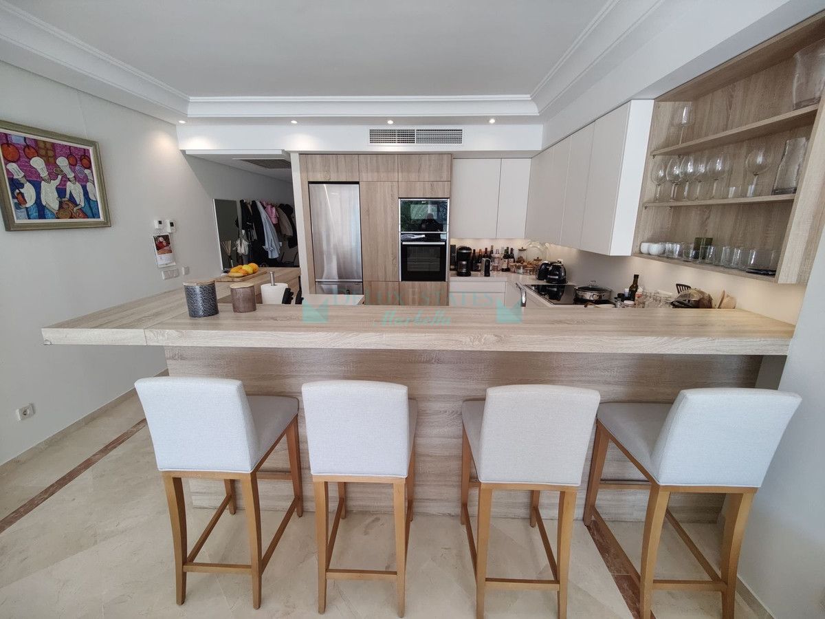 Apartamento en venta en Marbella - Puerto Banus