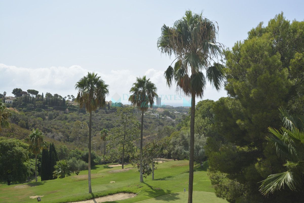 Apartment for sale in Elviria, Marbella East