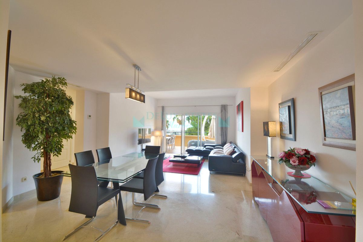 Apartment for sale in Elviria, Marbella East