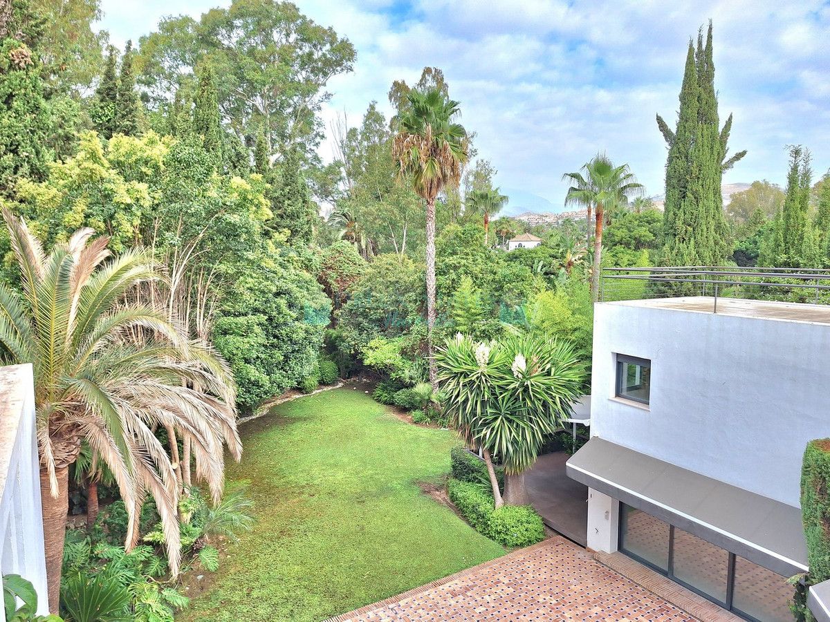 Villa en venta en Nueva Andalucia