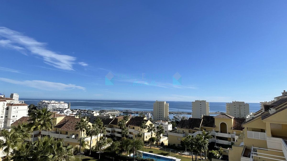 Apartamento en venta en Estepona