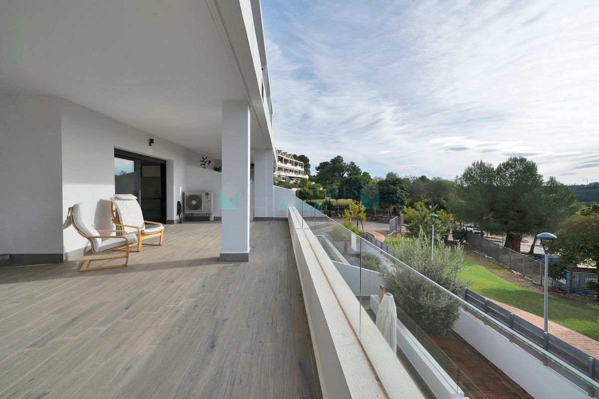 Apartment for sale in Estepona