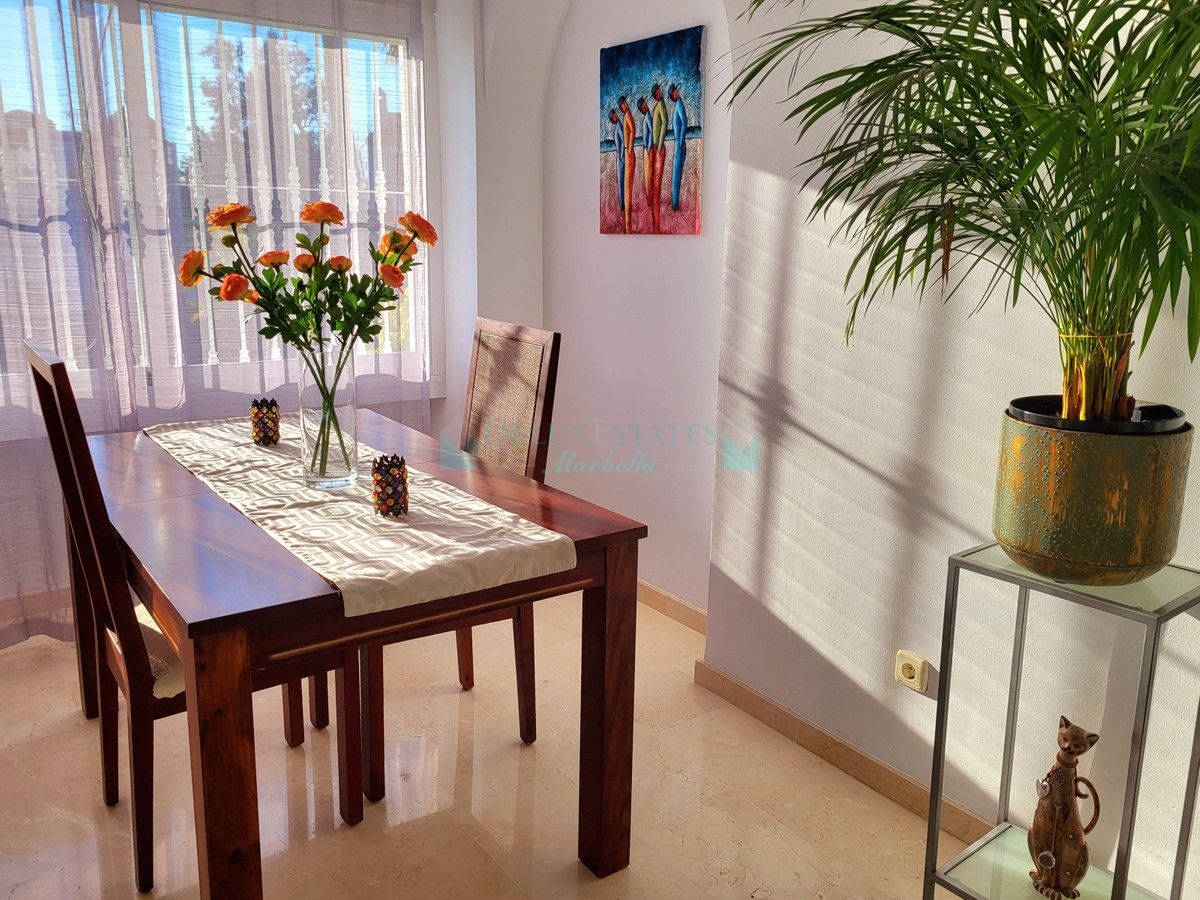 Adosado en venta en La Reserva de Marbella, Marbella Este