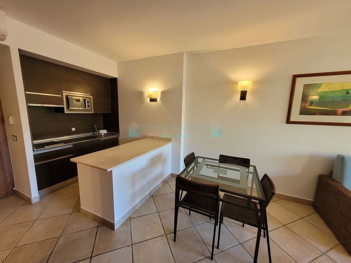 Apartamento en venta en Bel Air, Estepona