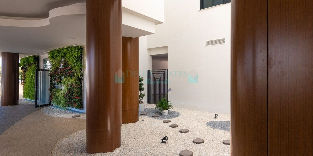 Penthouse for sale in Estepona