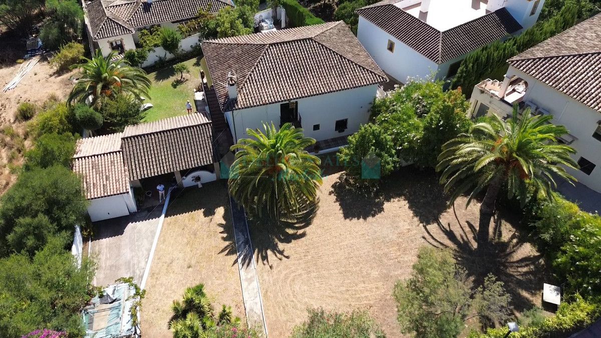 Villa en venta en Benahavis