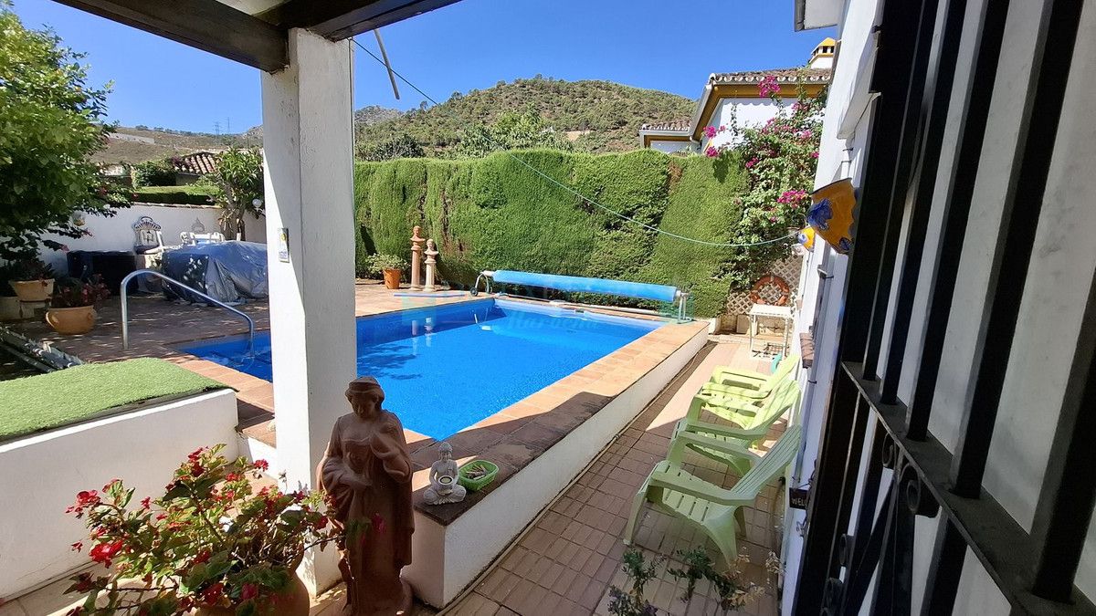 Villa en venta en Benahavis