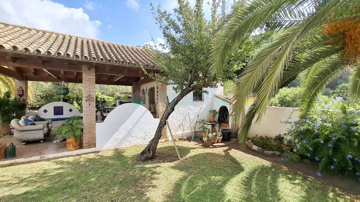 Villa en venta en Benahavis