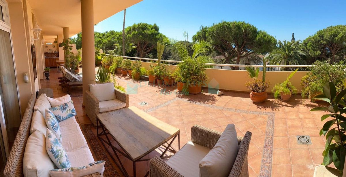 Apartamento Planta Baja en venta en Marbesa, Marbella Este