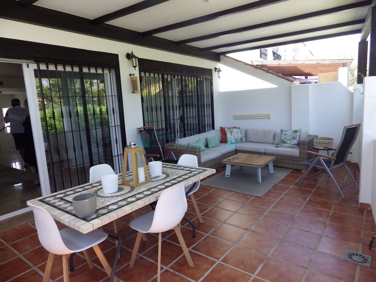 Town House for sale in Nueva Andalucia