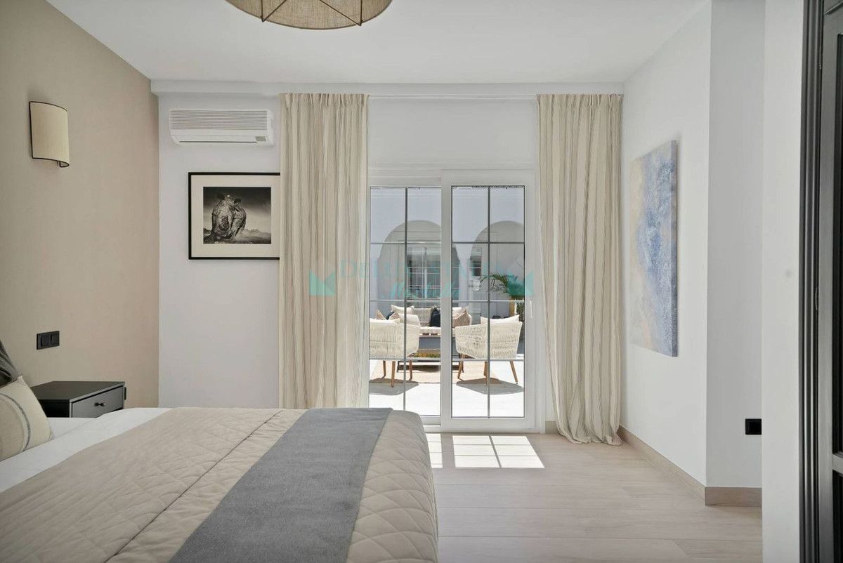 Villa for rent in Benahavis