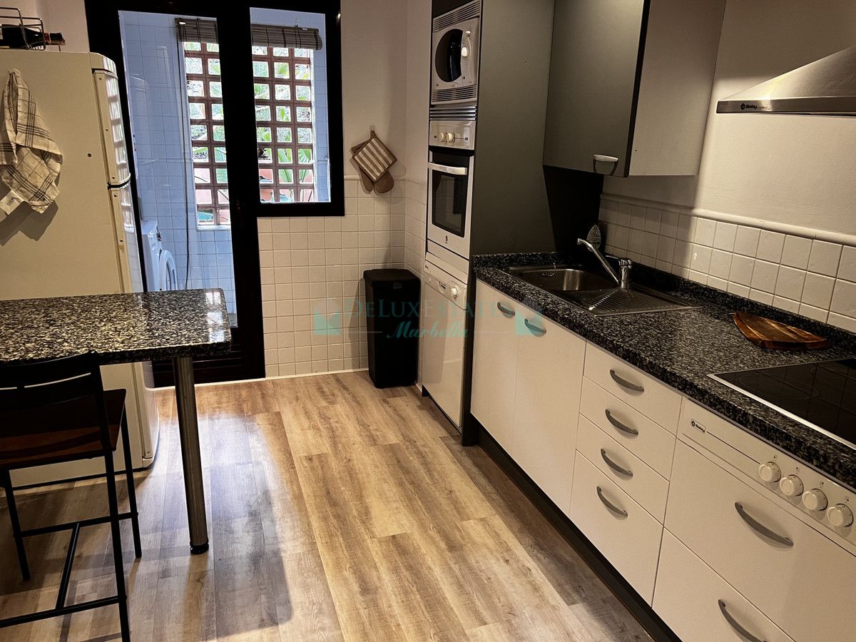 Apartamento Planta Baja en venta en La Mairena, Marbella Este