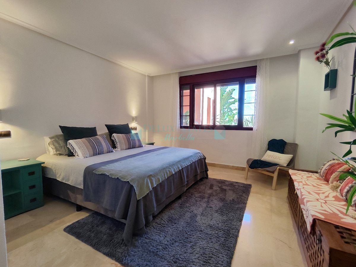 Apartamento Planta Baja en venta en La Mairena, Marbella Este