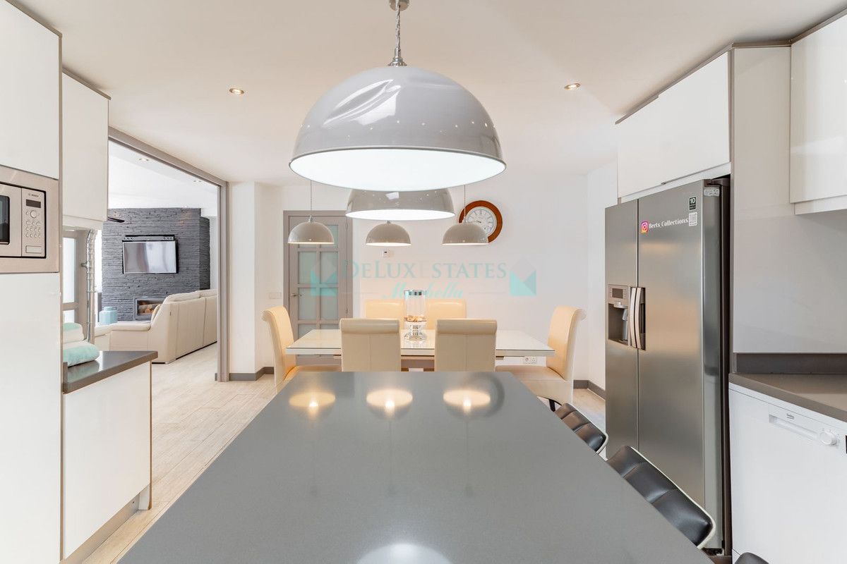 Villa en venta en Estepona