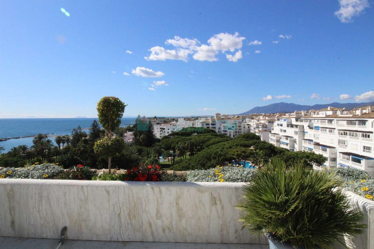 Penthouse for sale in Marbella - Puerto Banus