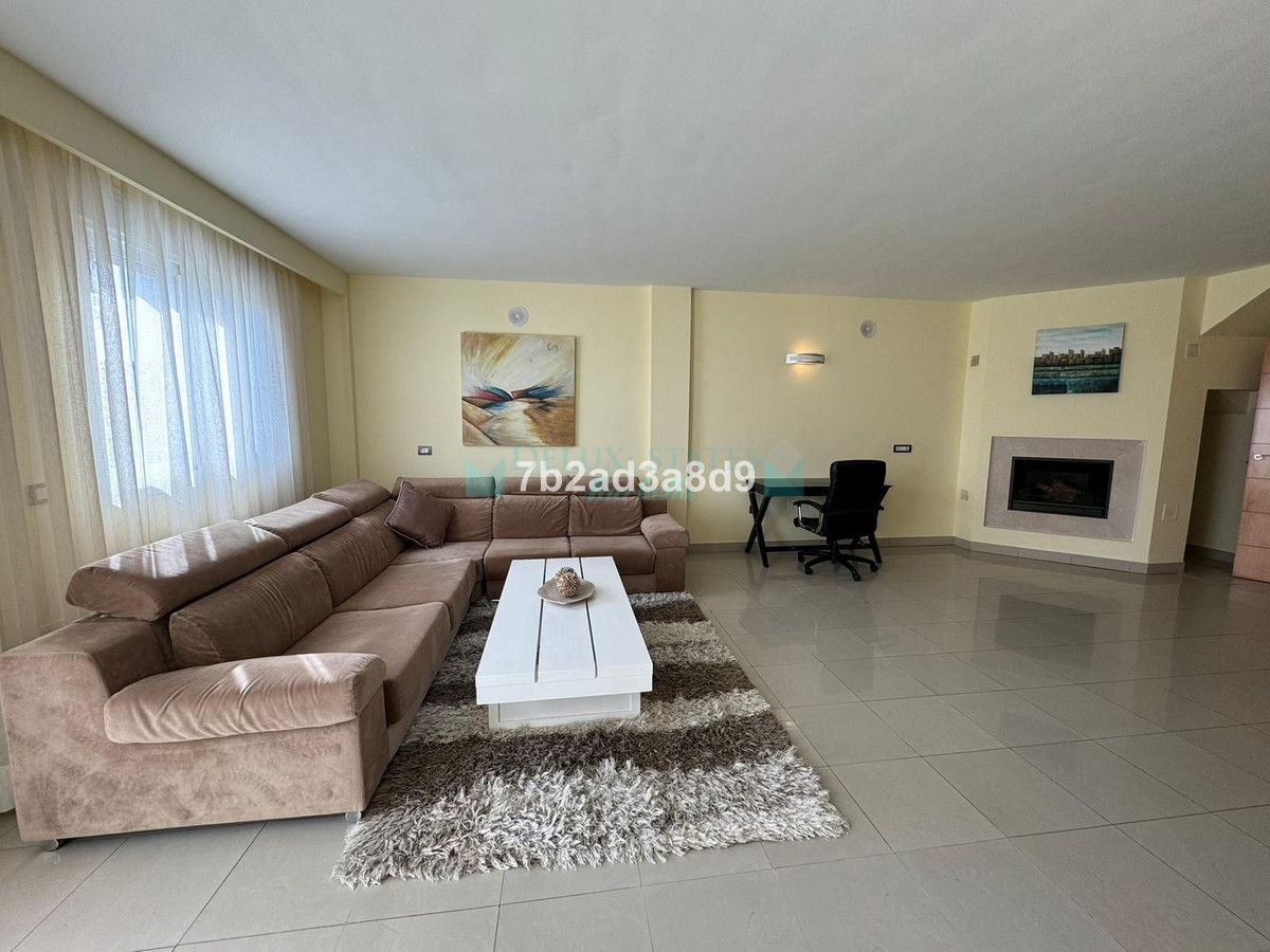 Town House for sale in New Golden Mile, Estepona