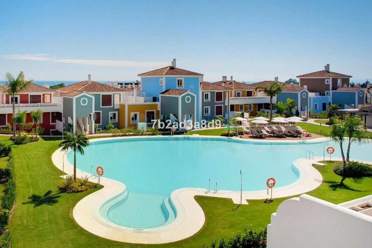 Town House for sale in New Golden Mile, Estepona