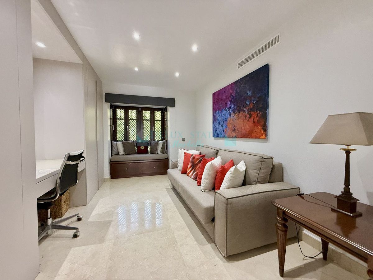 Apartment for rent in Marbella Golden Mile