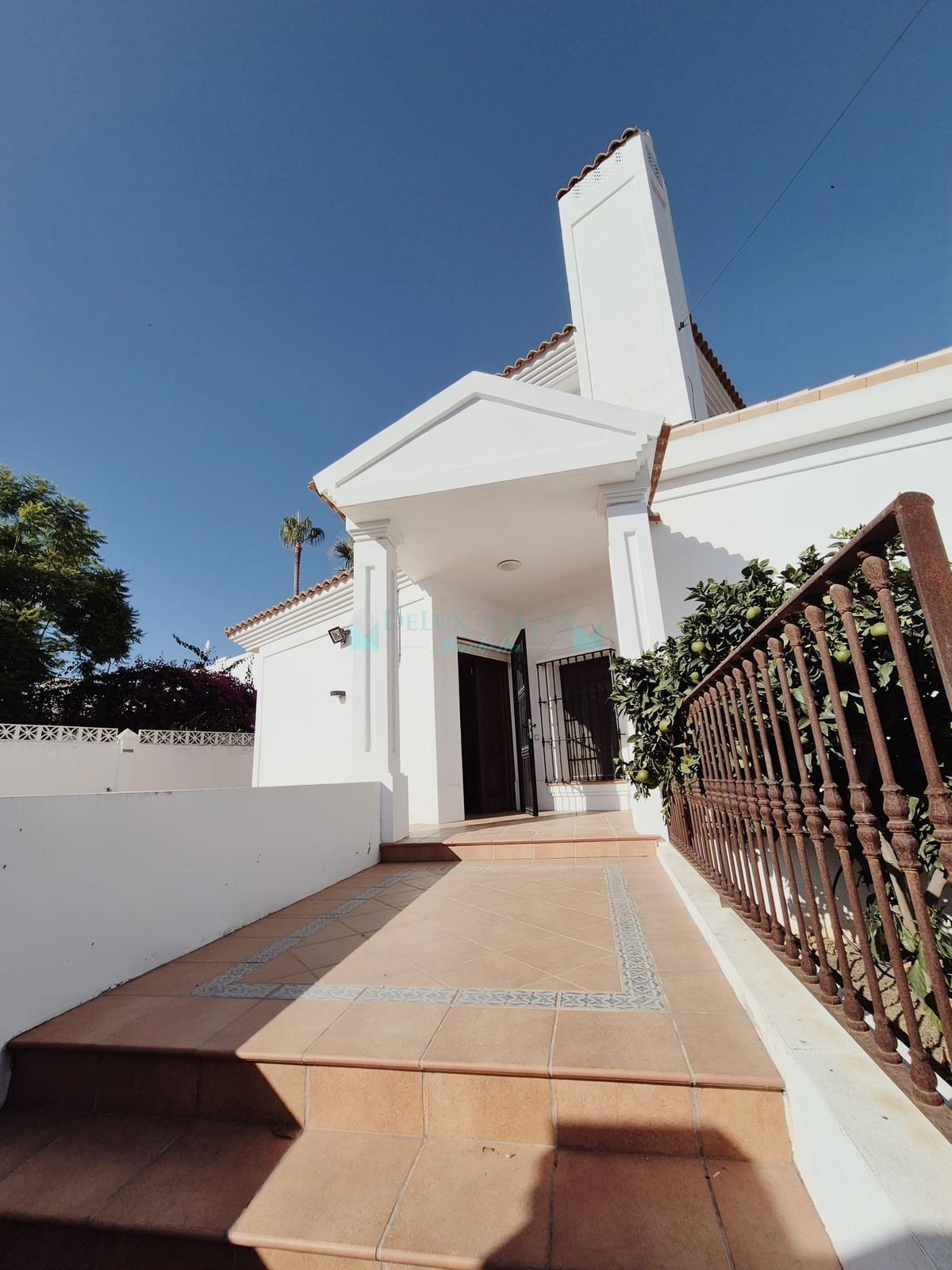 Villa for sale in San Pedro de Alcantara