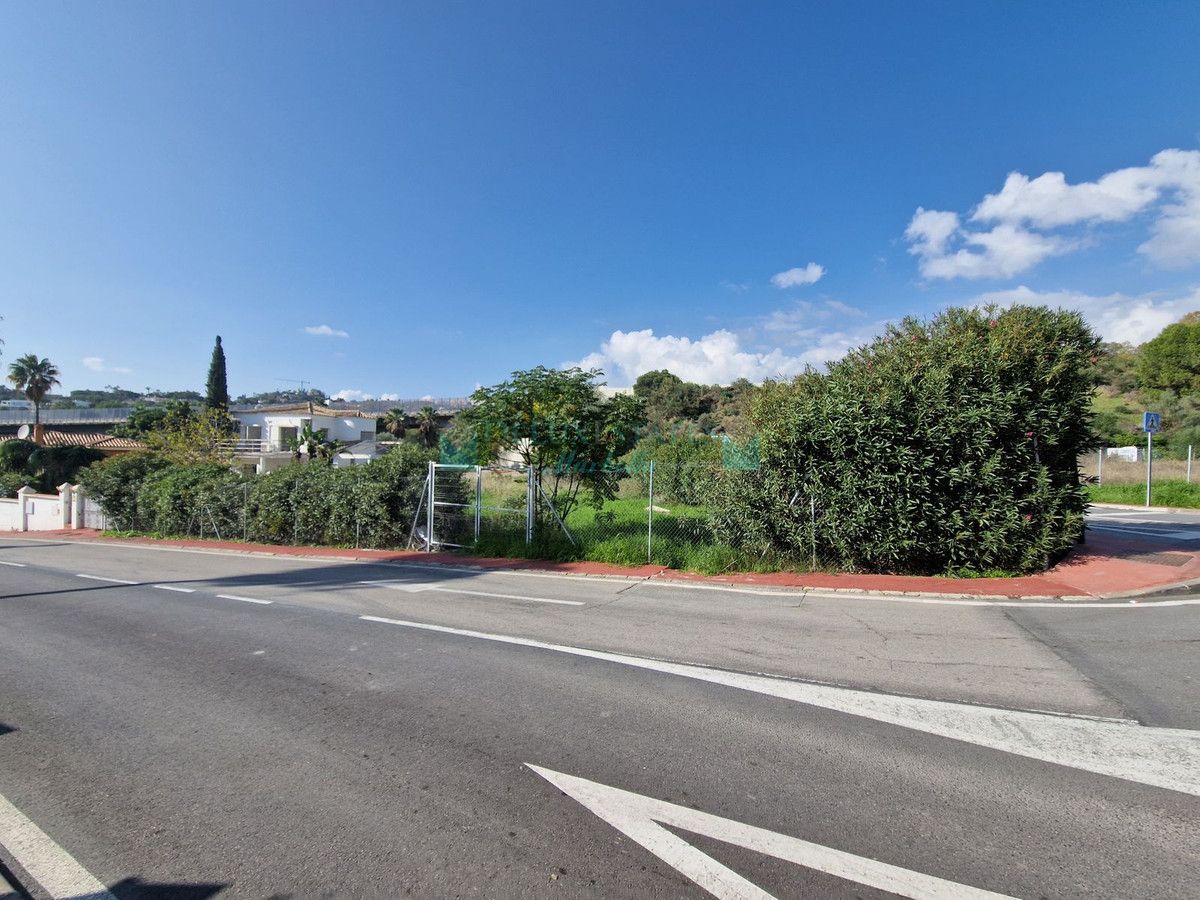 Residential Plot for sale in Nueva Andalucia