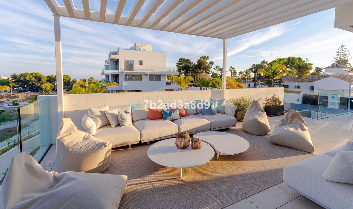 Penthouse for sale in Marbella Golden Mile