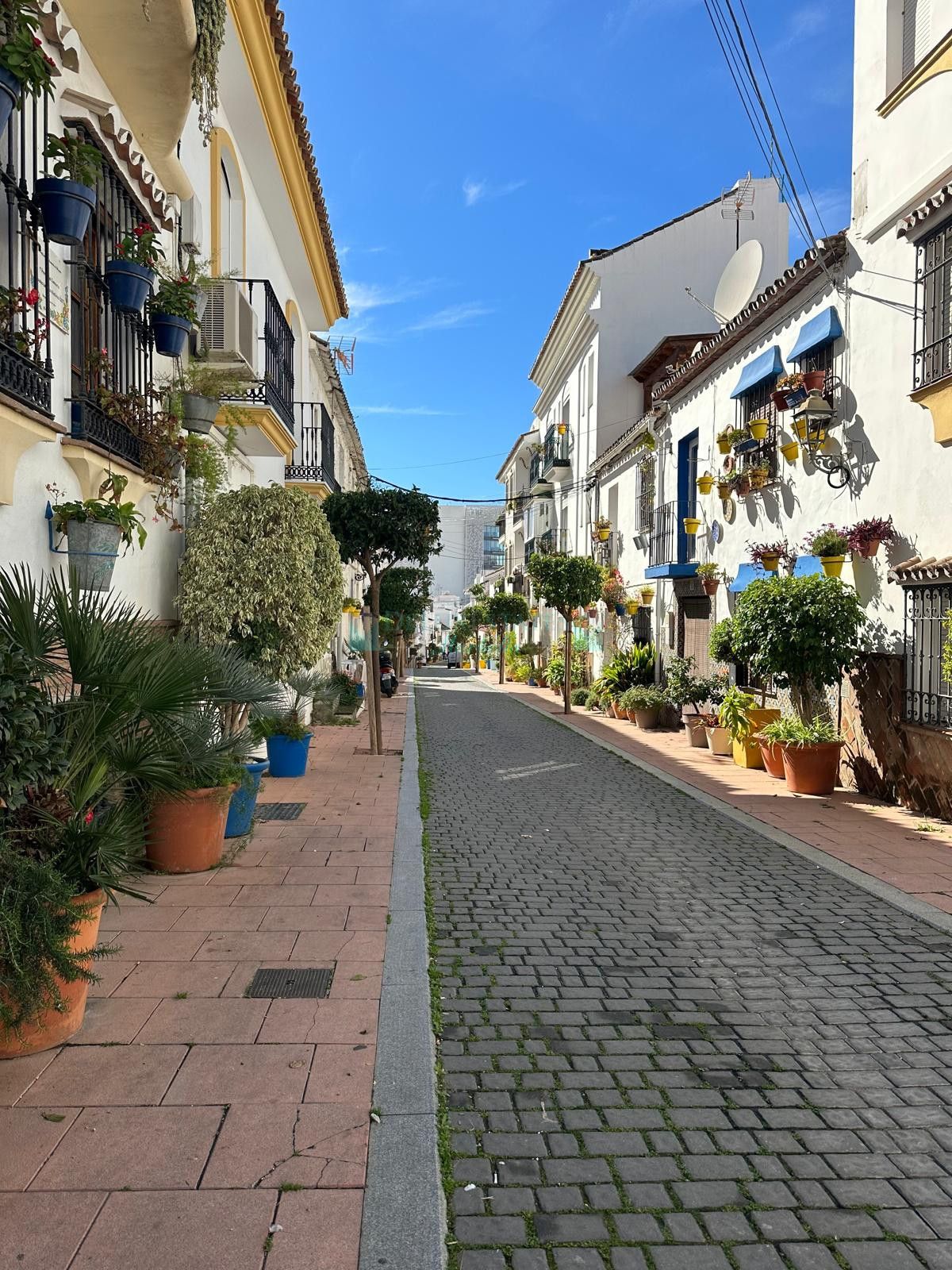 Town House for sale in Estepona