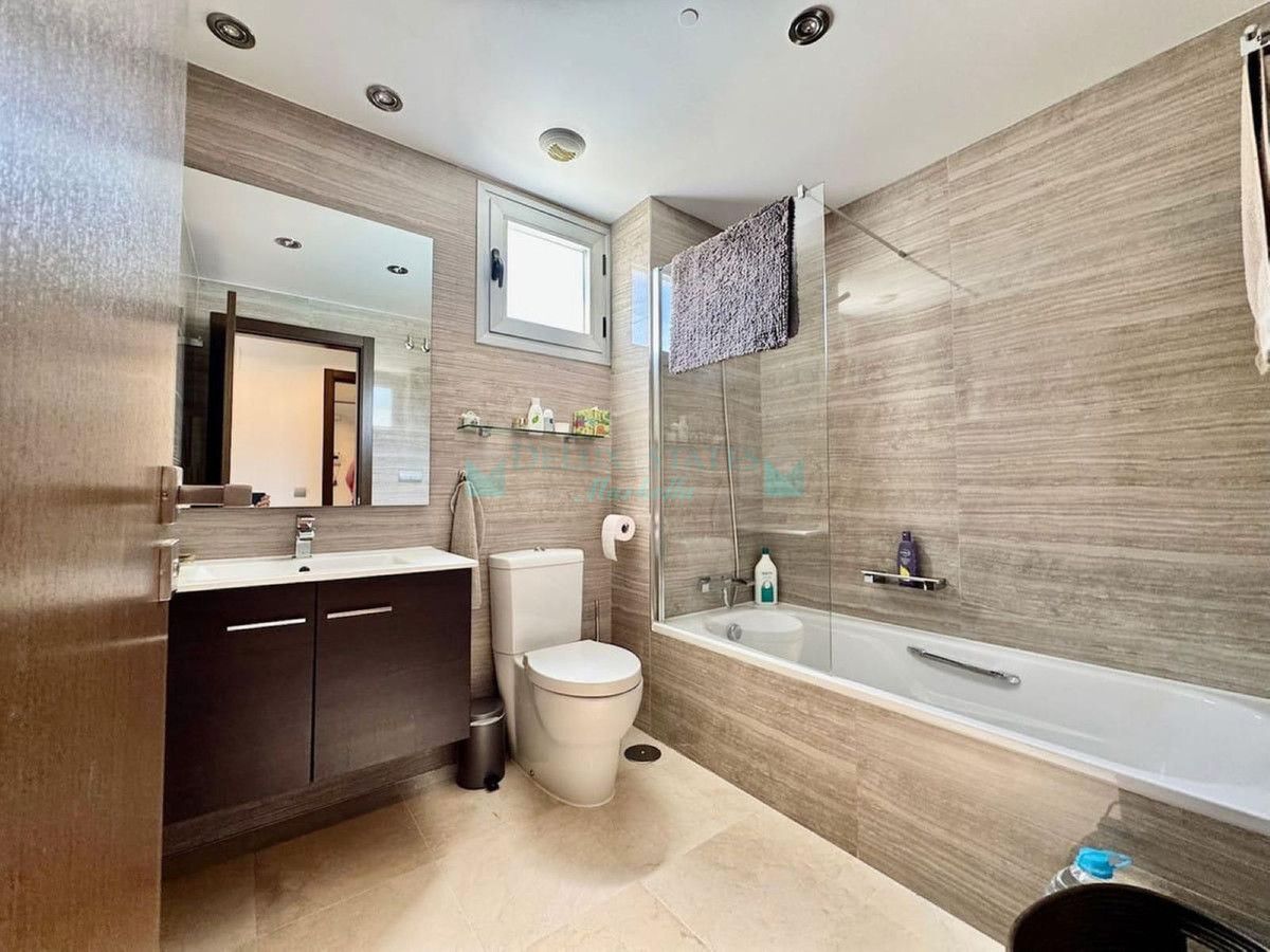 Ground Floor Apartment for rent in La Mairena, Marbella East