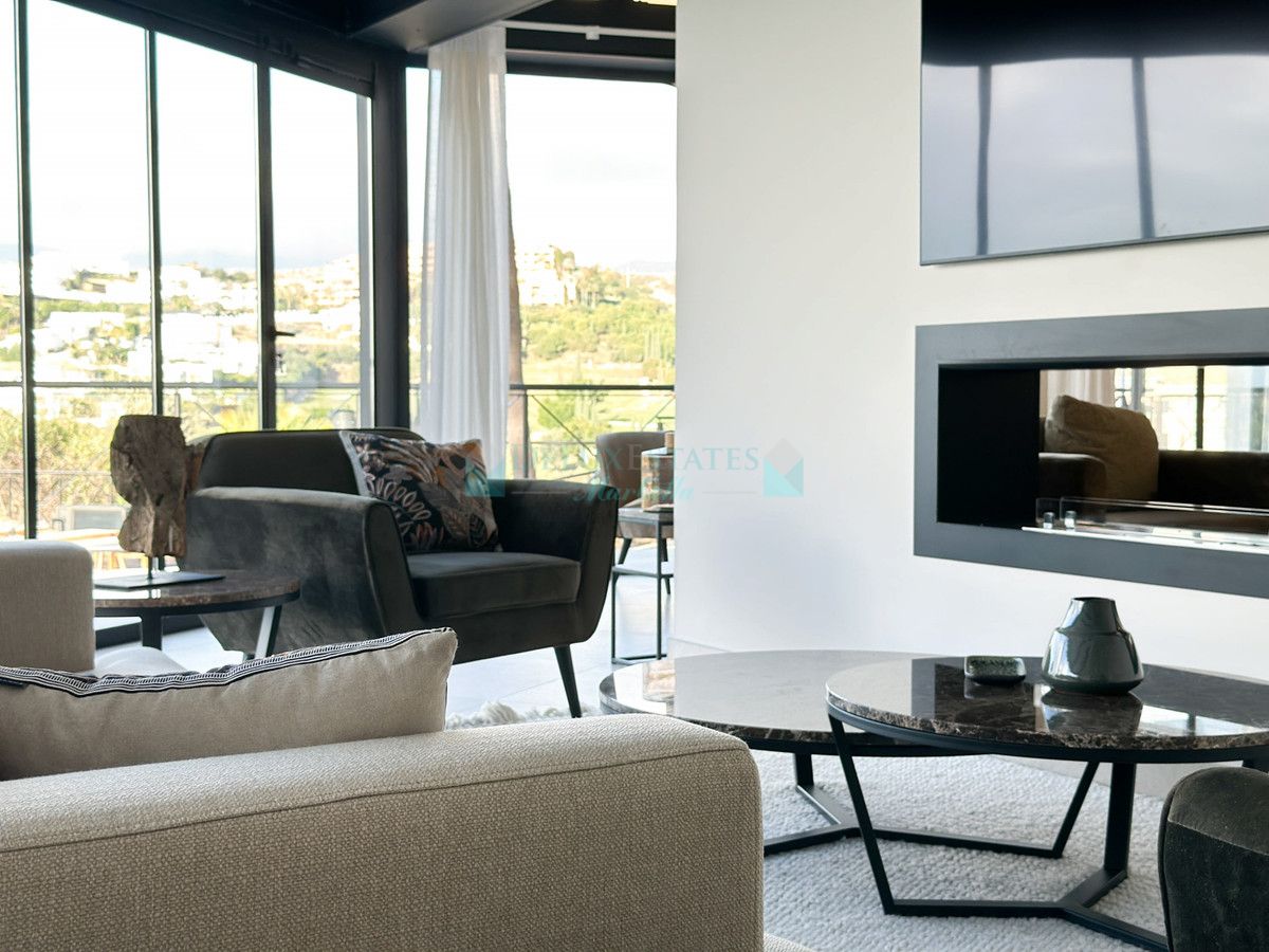 Villa for rent in Benahavis