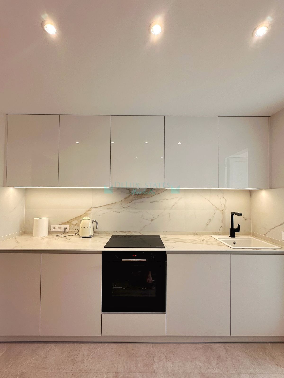 Apartment for rent in Selwo, Estepona