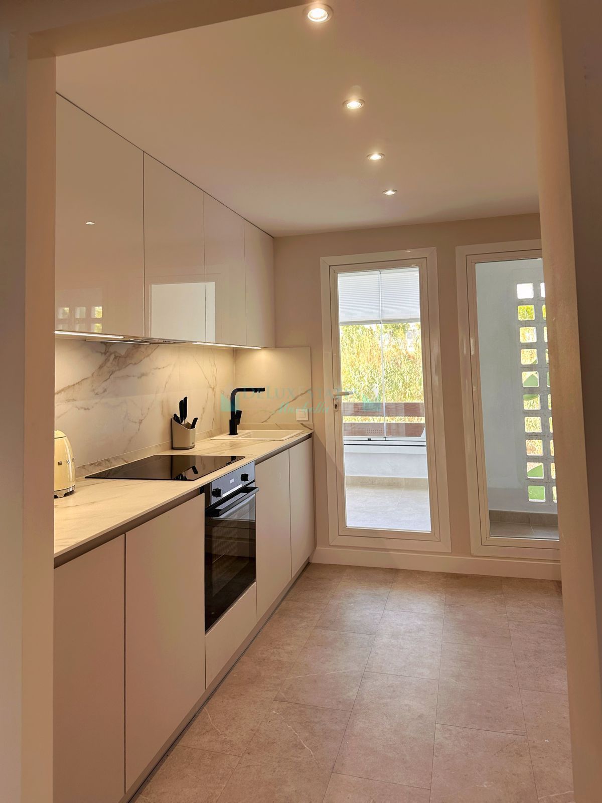 Apartment for rent in Selwo, Estepona